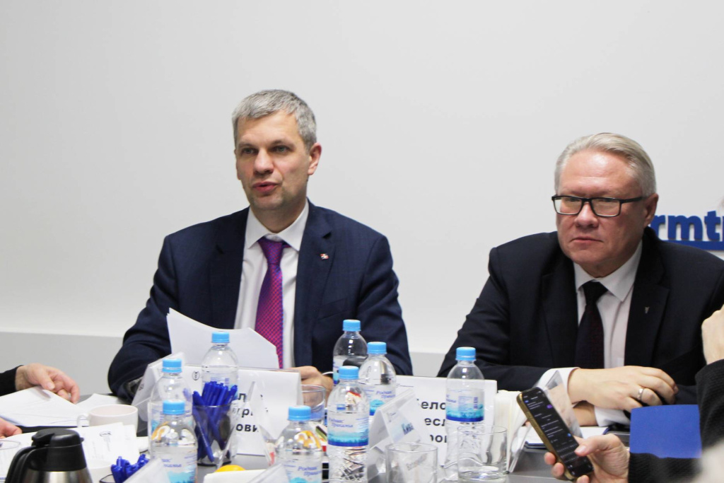 IMG_4554+.jpg IMG_4554+.jpg