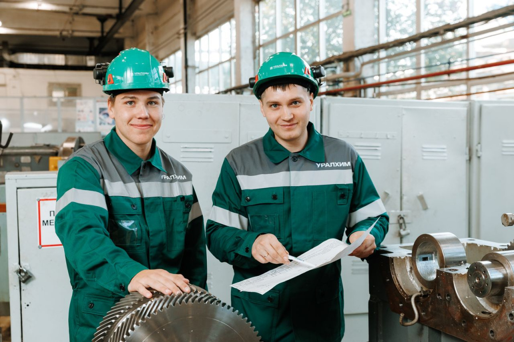 Рейтинг для молодежи 3.jpg Рейтинг для молодежи 3.jpg