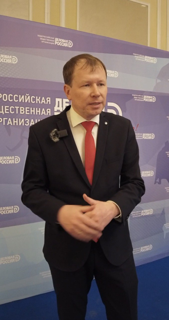 Дмитрий Теплов_ДР.jpg