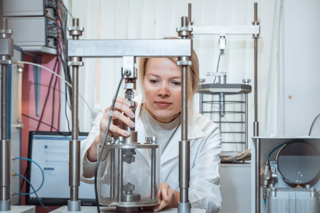 Евгения Акбулякова.jpg Евгения Акбулякова.jpg