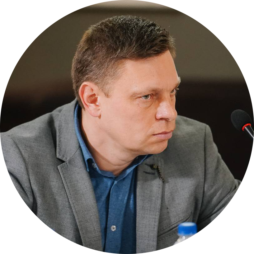 Максимов.png Максимов.png