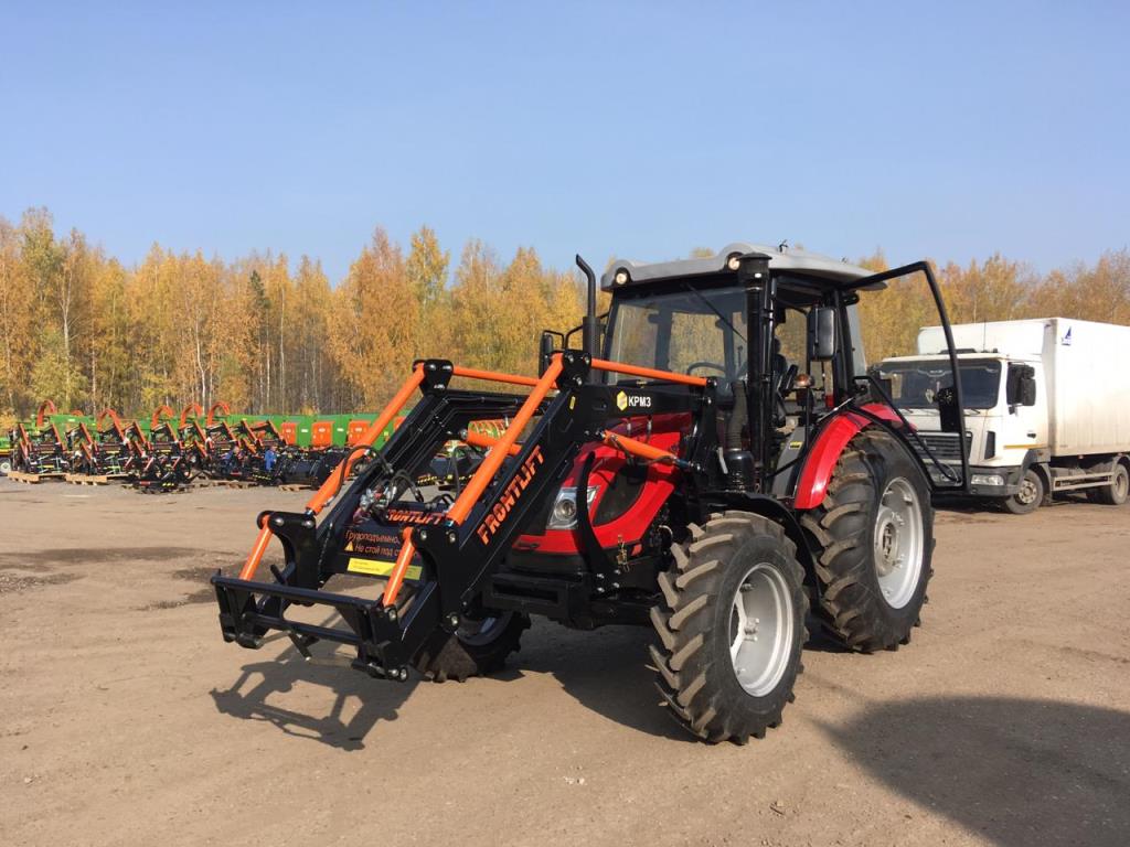 FRONTLIFT на тракторе LOVOL.jpg FRONTLIFT на тракторе LOVOL.jpg